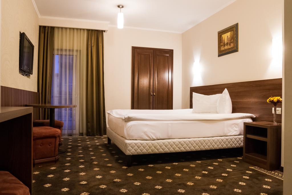 Hotel Hermes Alba Iulia Exterior foto