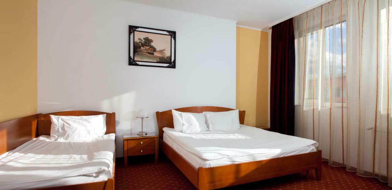 Hotel Hermes Alba Iulia Exterior foto